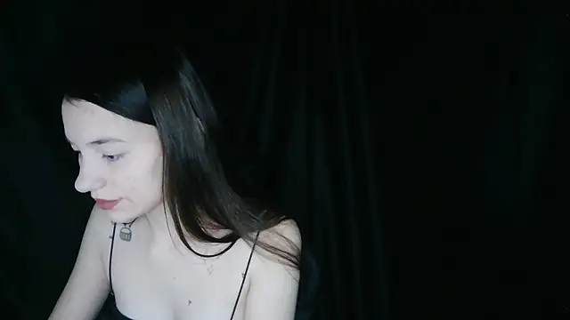 Snapshot of Liza-Kitty chatting on 09.13.25 Liza-Kitty online show from 09.13.25