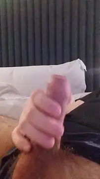 Snapshot of NewJoiner chatting on 09.20.25 NewJoiner online show from 09.20.25