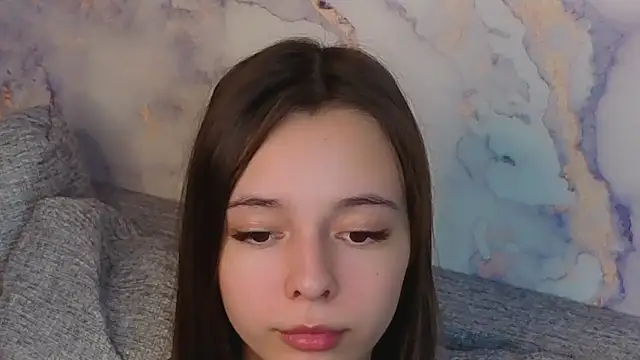 Snapshot of BerryTeen chatting on 10.18.25 BerryTeen online show from 10.18.25
