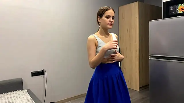 Snapshot of AiMinix chatting on 09.11.25 AiMinix online show from 09.11.25