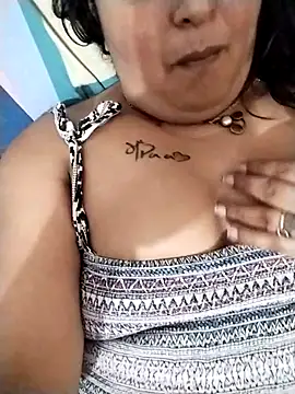 Snapshot of Jann_Riya333 chatting on 10.12.25 Jann Riya333 online show from 10.12.25