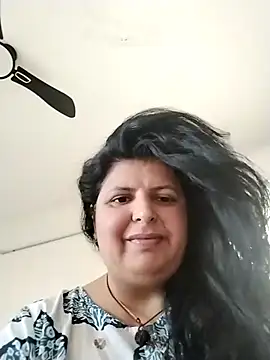 Snapshot of Jann_Riya333 chatting on 10.24.25 Jann Riya333 online show from 10.24.25