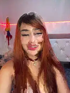 Snapshot of Ashly_cutee chatting on 09.25.25 Ashly cutee online show from 09.25.25