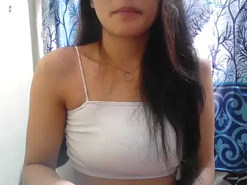 Snapshot of Amira90 chatting on 09.21.25 Amira90 online show from 09.21.25