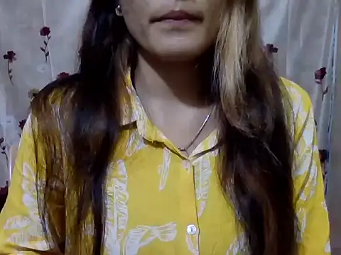 Snapshot of Amira90 chatting on 10.18.25 Amira90 online show from 10.18.25