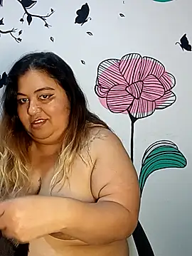 Snapshot of curvy_diva_ chatting on 09.17.25 curvy diva online show from 09.17.25