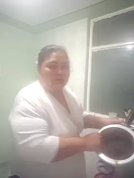 Snapshot of curvy_diva_ chatting on 09.19.25 curvy diva online show from 09.19.25