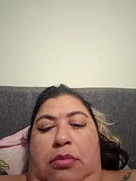 Snapshot of curvy_diva_ chatting on 09.22.25 curvy diva online show from 09.22.25