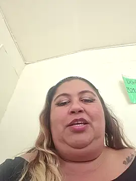 Snapshot of curvy_diva_ chatting on 09.23.25 curvy diva online show from 09.23.25
