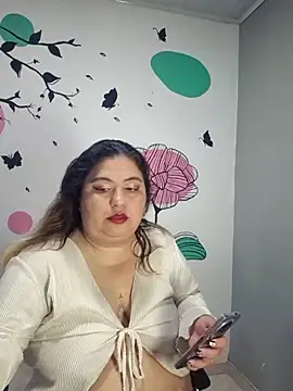 Snapshot of curvy_diva_ chatting on 09.27.25 curvy diva online show from 09.27.25
