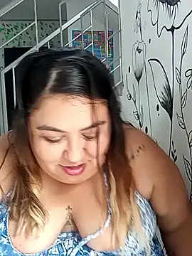Snapshot of curvy_diva_ chatting on 09.29.25 curvy diva online show from 09.29.25