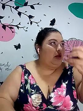 Snapshot of curvy_diva_ chatting on 10.03.25 curvy diva online show from 10.03.25