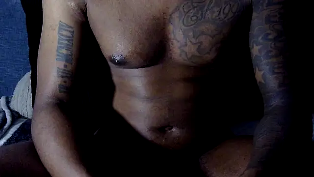 Snapshot of stressreliever94 chatting on 10.30.25 stressreliever94 online show from 10.30.25