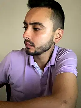 Snapshot of cristopher_wallacee chatting on 10.16.25 cristopher wallacee online show from 10.16.25