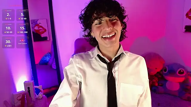 Snapshot of saanti_foxs chatting on 09.18.25 saanti foxs online show from 09.18.25