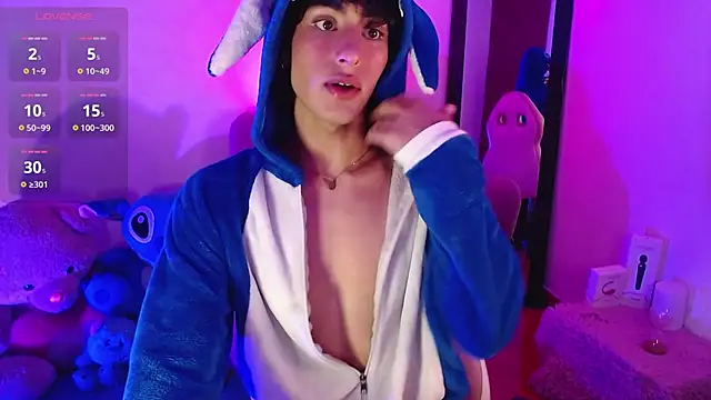 Snapshot of saanti_foxs chatting on 09.29.25 saanti foxs online show from 09.29.25