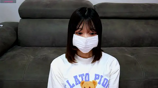 Snapshot of yua____chan chatting on 09.30.25 yua chan online show from 09.30.25