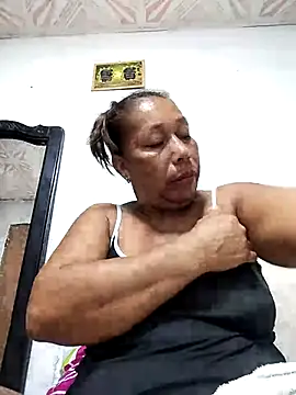 Snapshot of Naomi-Mature chatting on 09.11.25 Naomi-Mature online show from 09.11.25