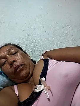 Snapshot of Naomi-Mature chatting on 09.24.25 Naomi-Mature online show from 09.24.25