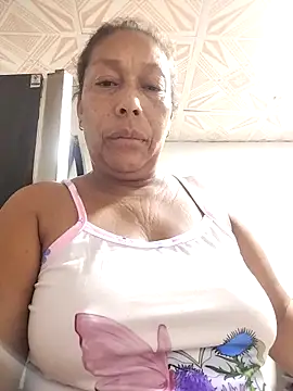 Snapshot of Naomi-Mature chatting on 10.04.25 Naomi-Mature online show from 10.04.25