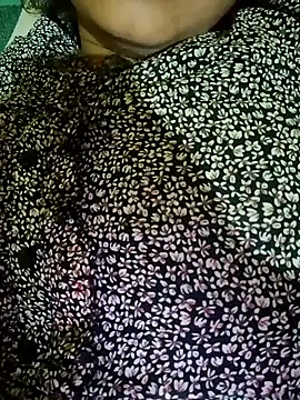 Snapshot of Komal-741 chatting on 10.21.25 Komal-741 online show from 10.21.25