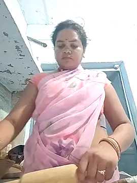 Snapshot of Rashi_cut chatting on 09.22.25 Rashi cut online show from 09.22.25