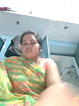 Snapshot of Rashi_cut chatting on 10.06.25 Rashi cut online show from 10.06.25