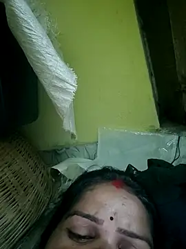 Snapshot of Rashi_cut chatting on 10.10.25 Rashi cut online show from 10.10.25