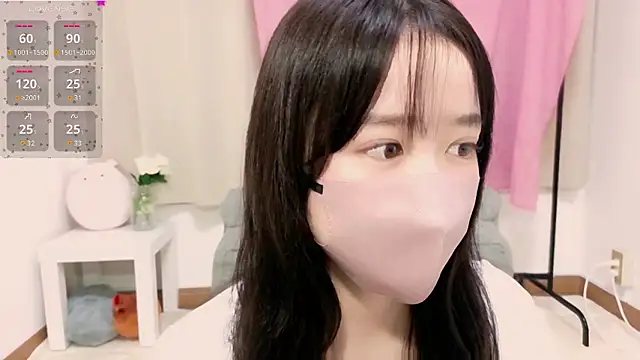 Snapshot of Anne_Anne_chan chatting on 10.18.25 Anne Anne chan online show from 10.18.25