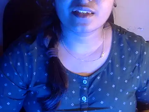 Snapshot of Aanya_Hazel chatting on 09.27.25 Aanya Hazel online show from 09.27.25