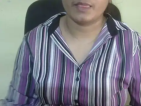 Snapshot of Aanya_Hazel chatting on 10.02.25 Aanya Hazel online show from 10.02.25