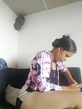 Snapshot of marisolcardona chatting on 09.24.25 marisolcardona online show from 09.24.25