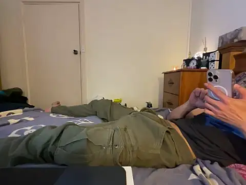 Snapshot of Stelan690 chatting on 09.08.25 Stelan690 online show from 09.08.25