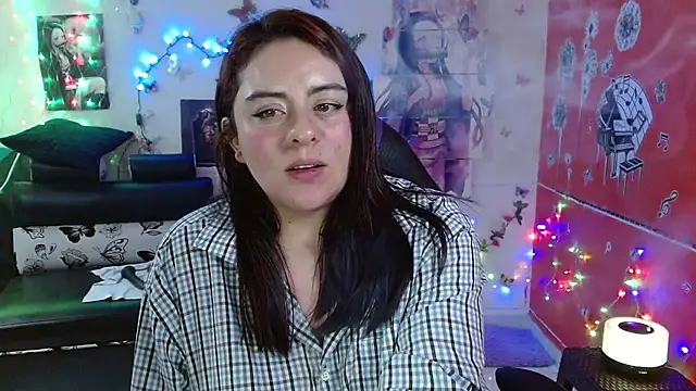 Snapshot of carol_20 chatting on 01.04.25 carol 20 online show from 01.04.25