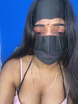 Snapshot of DesiSexyMonika chatting on 09.23.25 DesiSexyMonika online show from 09.23.25