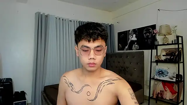 mightyhotcock online show from 10.20.25