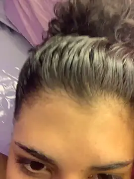 Snapshot of luluzinhax chatting on 10.20.25 luluzinhax online show from 10.20.25