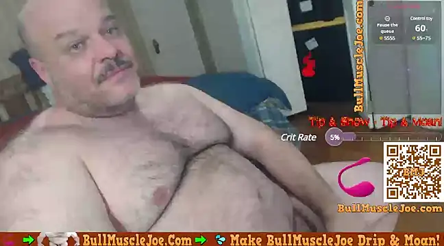 Snapshot of bullmusclejoe chatting on 12.04.24 bullmusclejoe online show from 12.04.24