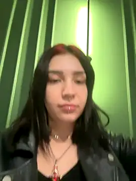 VampyScarlet online show from 10.17.25