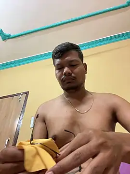 Snapshot of kunwarahuji chatting on 09.20.25 kunwarahuji online show from 09.20.25