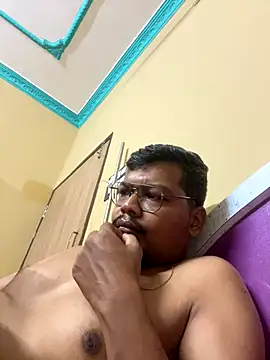 Snapshot of kunwarahuji chatting on 09.22.25 kunwarahuji online show from 09.22.25