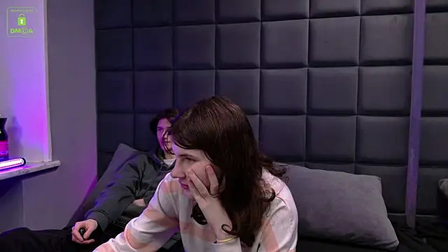 Snapshot of ViviaraNGendy chatting on 10.07.25 ViviaraNGendy online show from 10.07.25