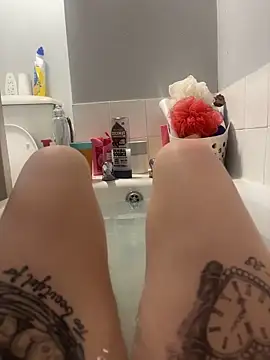 Snapshot of ChelseaSummerr chatting on 10.14.25 ChelseaSummerr online show from 10.14.25