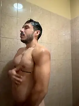 Snapshot of Darg98 chatting on 10.04.25 Darg98 online show from 10.04.25