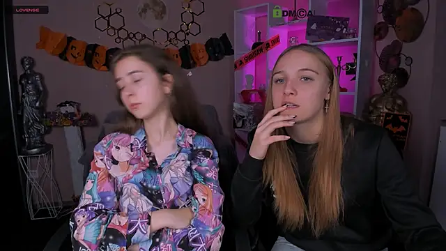 Snapshot of keylas_moan chatting on 10.21.25 keylas moan online show from 10.21.25