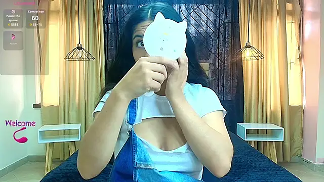 Honey Love   online show from 09.15.25