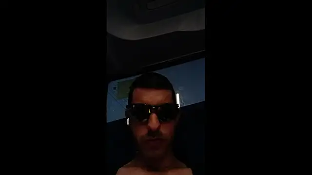 Snapshot of Greek_crazy_couple chatting on 11.01.25 Greek crazy couple online show from 11.01.25