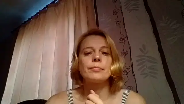 LiluXRose online show from 09.29.25