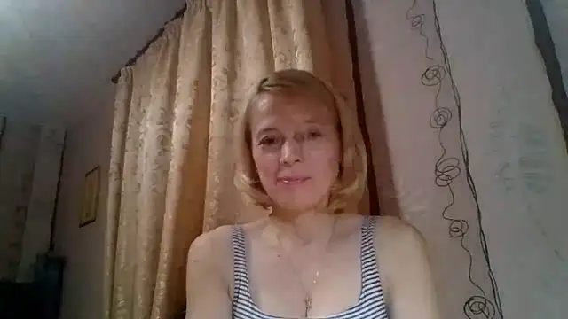 LiluXRose online show from 10.16.25