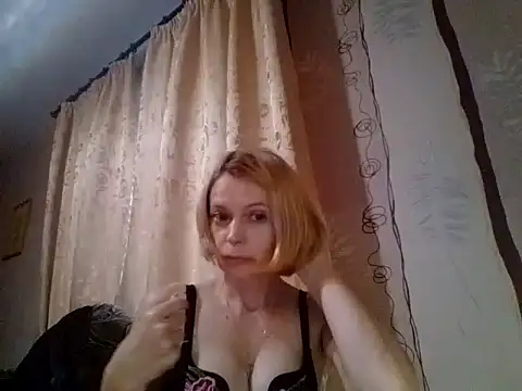 LiluXRose online show from 10.20.25